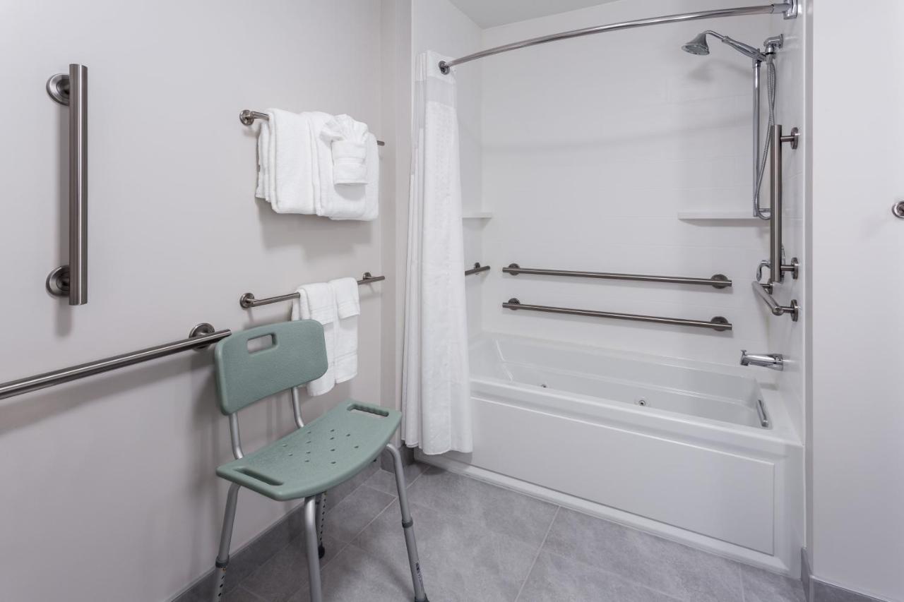 Holiday Inn Express & Suites - Rice Lake By Ihg Luaran gambar